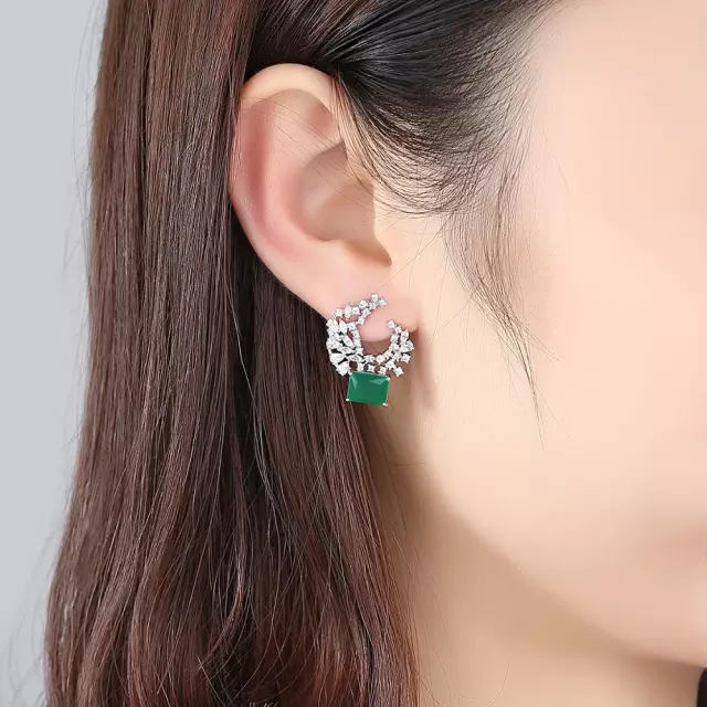 Classic Emerald Stone Earring