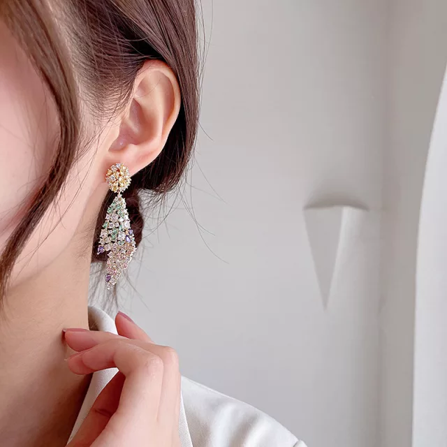 Elegant Multi coloured Crystal Earring