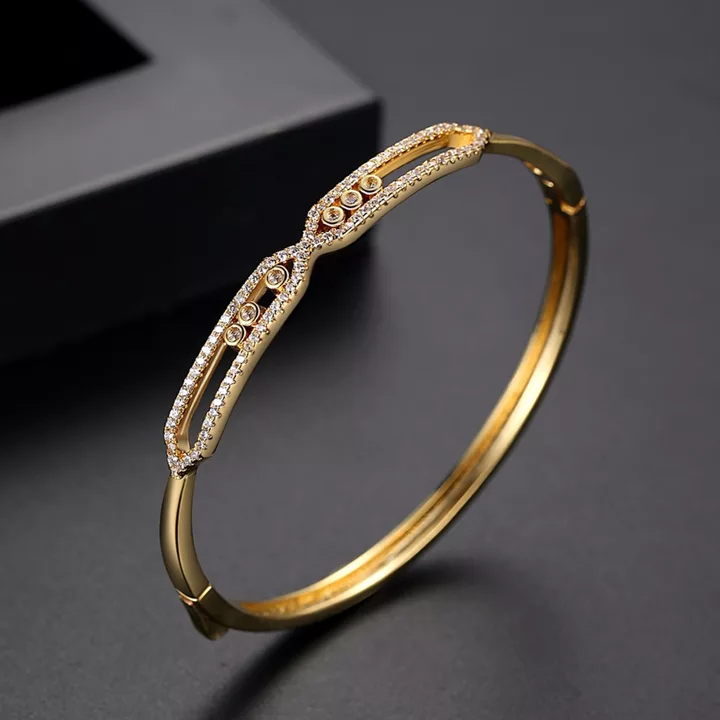 Movable Stone Bracelet - Gold