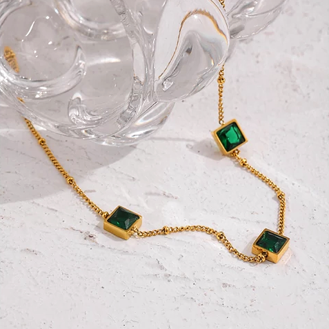 Anti Tarnish Emerald Neckpiece