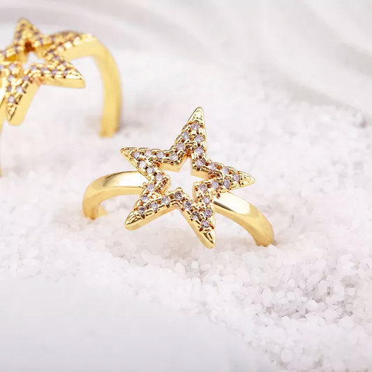 Elegant Star Ring