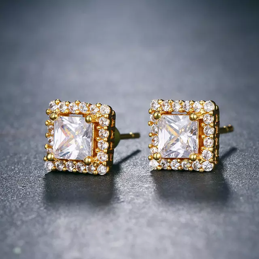 Beautiful Square Solitaire Stud