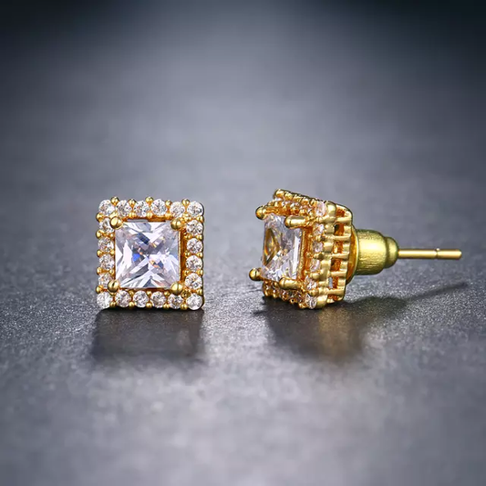 Beautiful Square Solitaire Stud