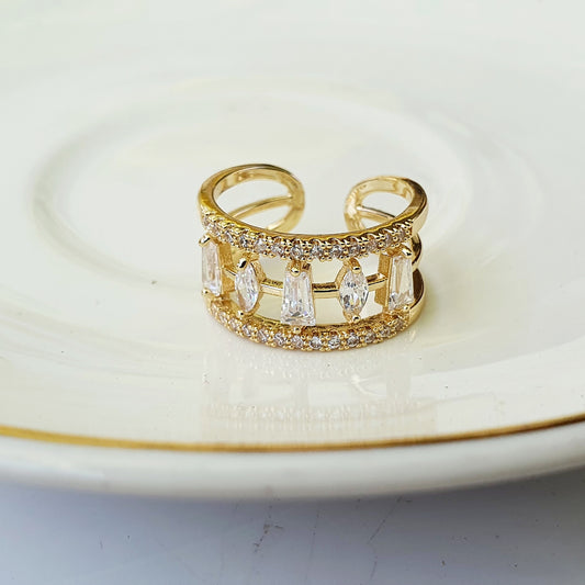 Pretty Gold Crystal Ring