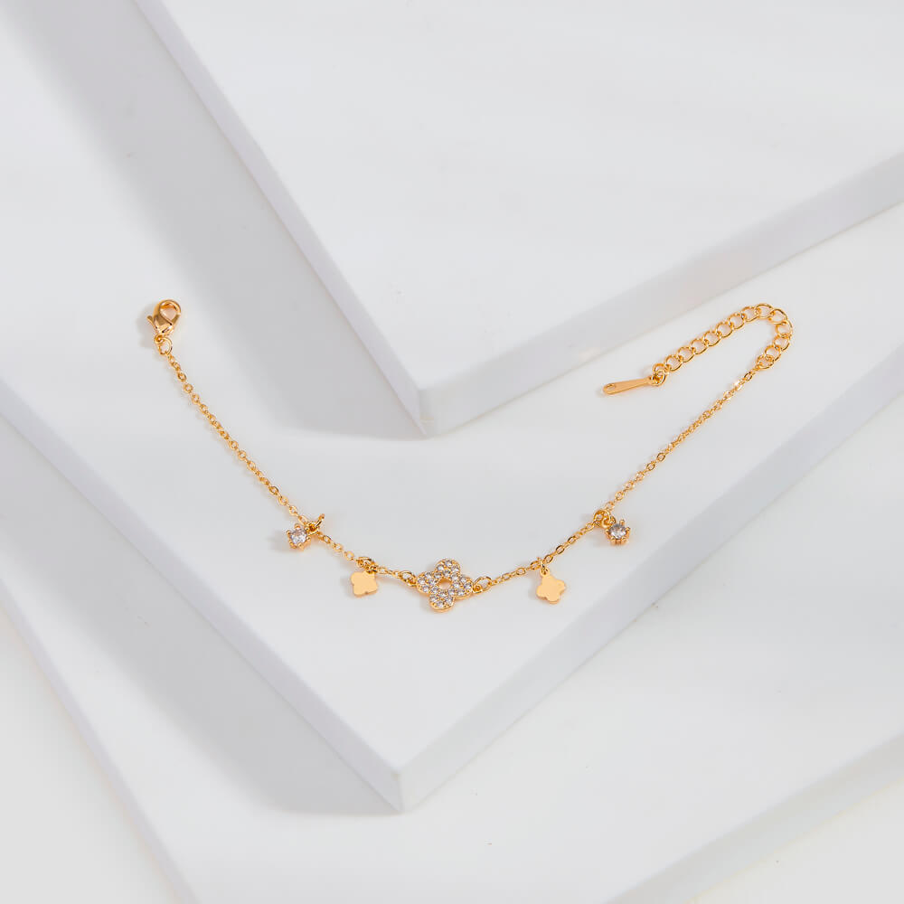 Elegant Gold Flower Bracelet