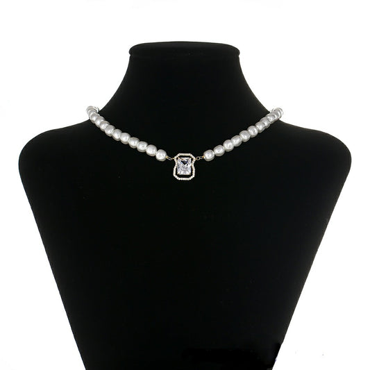 Pretty Pearl Necklace